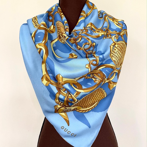 New Gucci Scarf Logo Chains Blue Gold Twill Silk Wrap with Gucci Gift Box - Picture 1 of 11